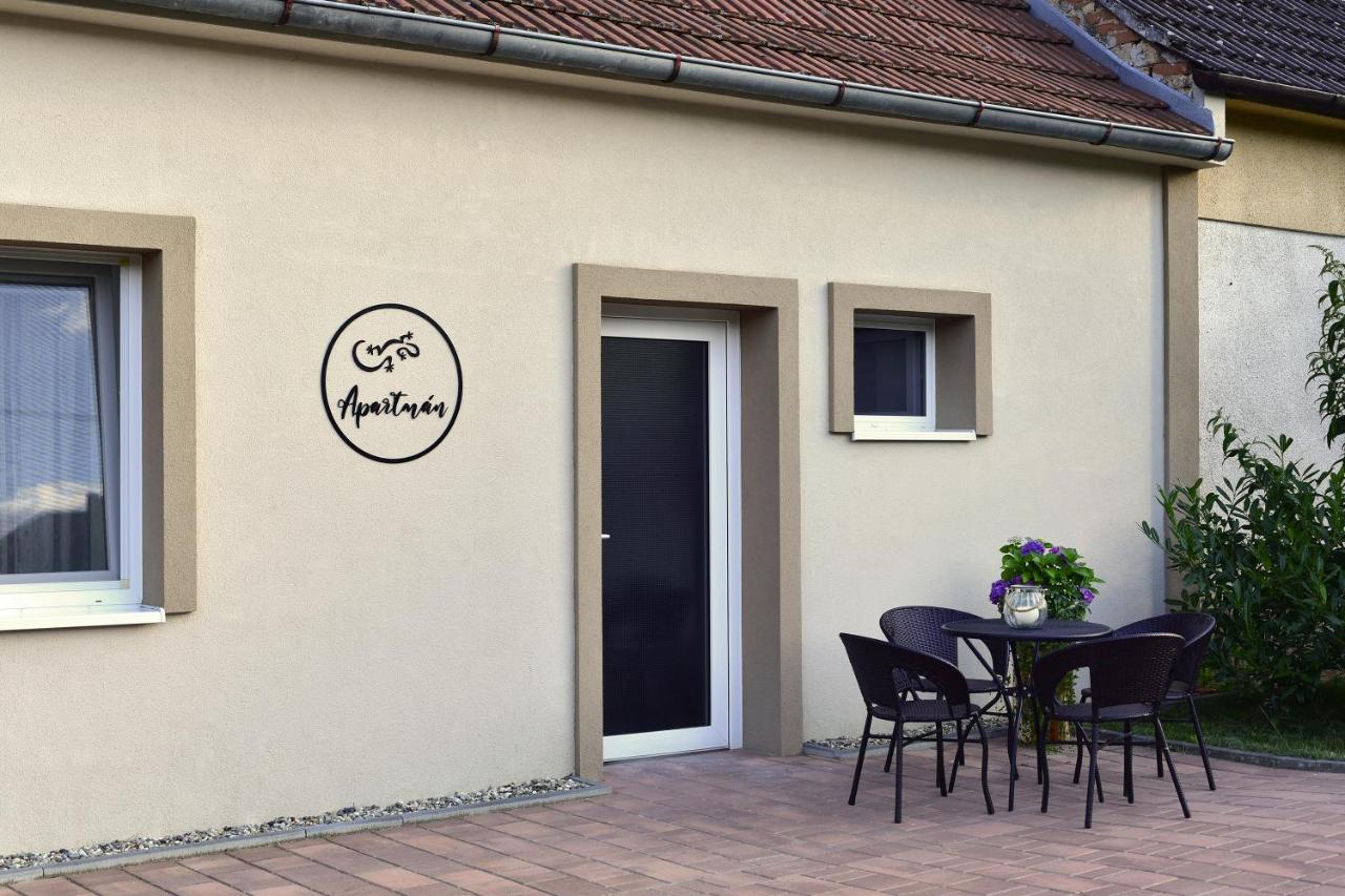 Apartman Mloci Udoli • Podyji Znojmo Exteriör bild